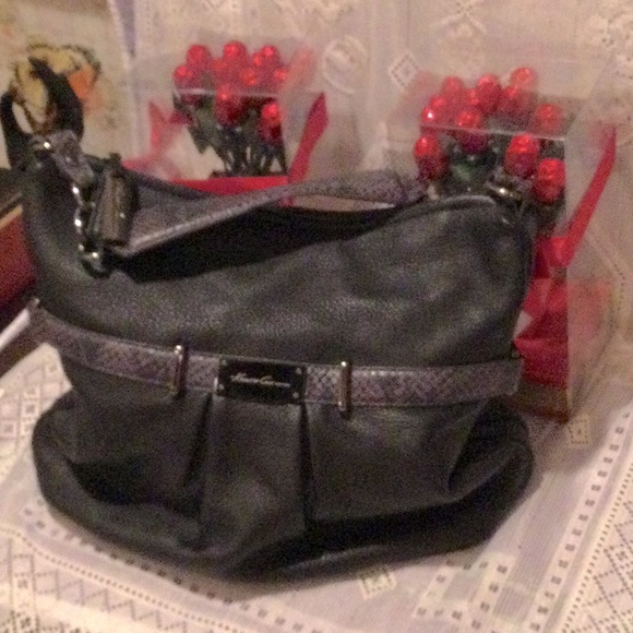 Kenneth Cole New York Genuine leather bag. - Picture 1 of 7